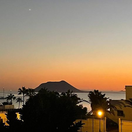 Alojamiento Playa Centro Corralejo 16 Екстер'єр фото